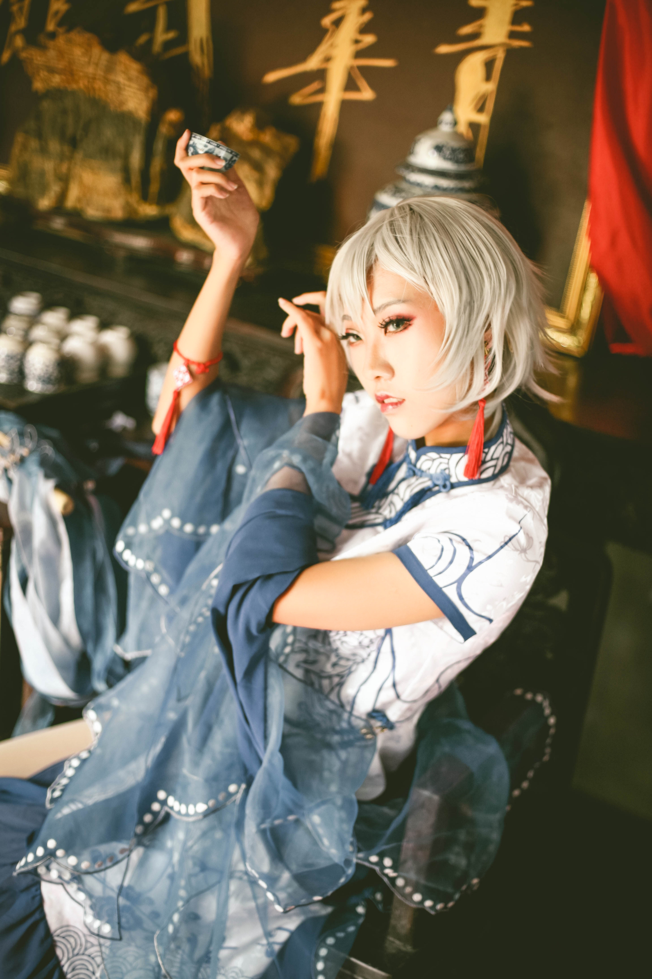 角色名:言和  cn:叶唯被时光遗忘的瓷瓶独留一段