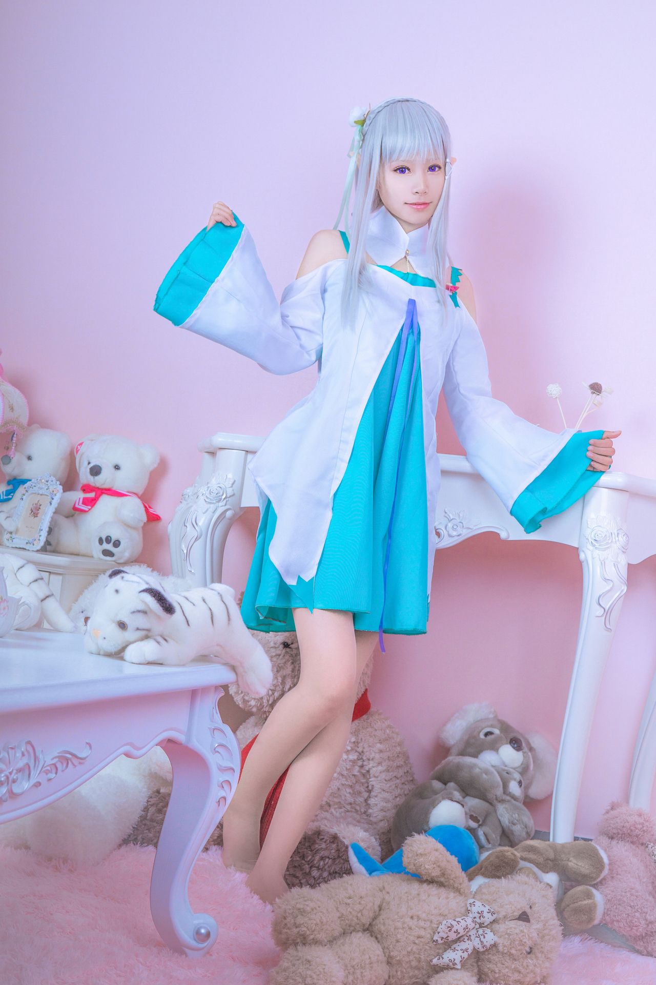 从零开始的异世界生活艾米莉亚睡衣cosplay