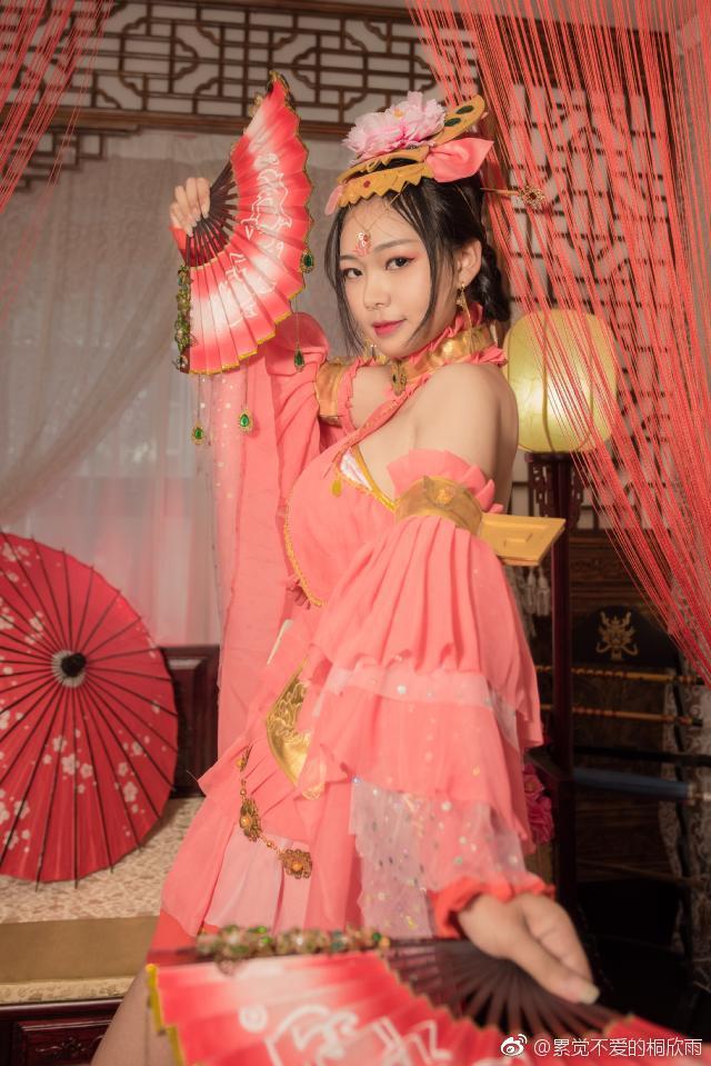 剑三 南皇七秀cosplay