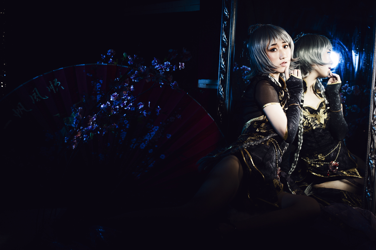 洛天依金丝雀暗黑cosplay