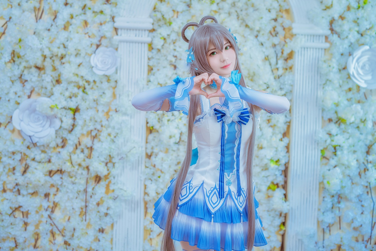 vsinger 秋眠洛天依cosplay