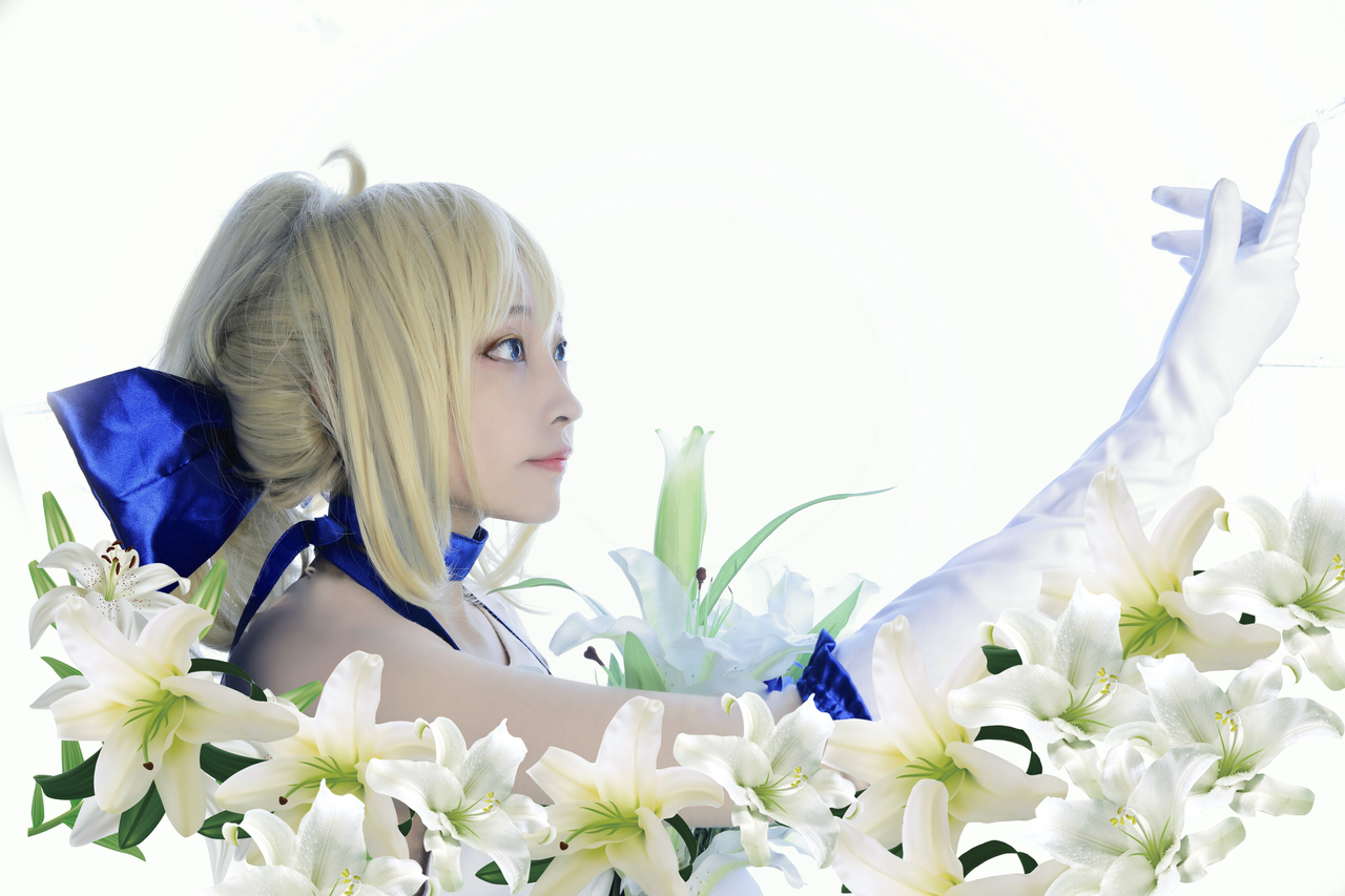 saber蓝百合cosplay