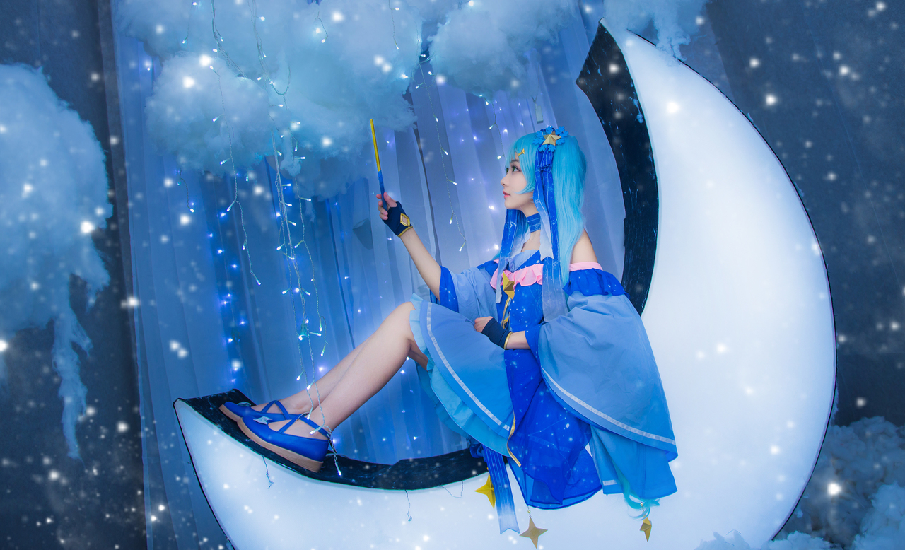 角色名:雪初音  cn:蓝裳喜欢了很久的一套了,公主殿下万岁~(≧▽≦)