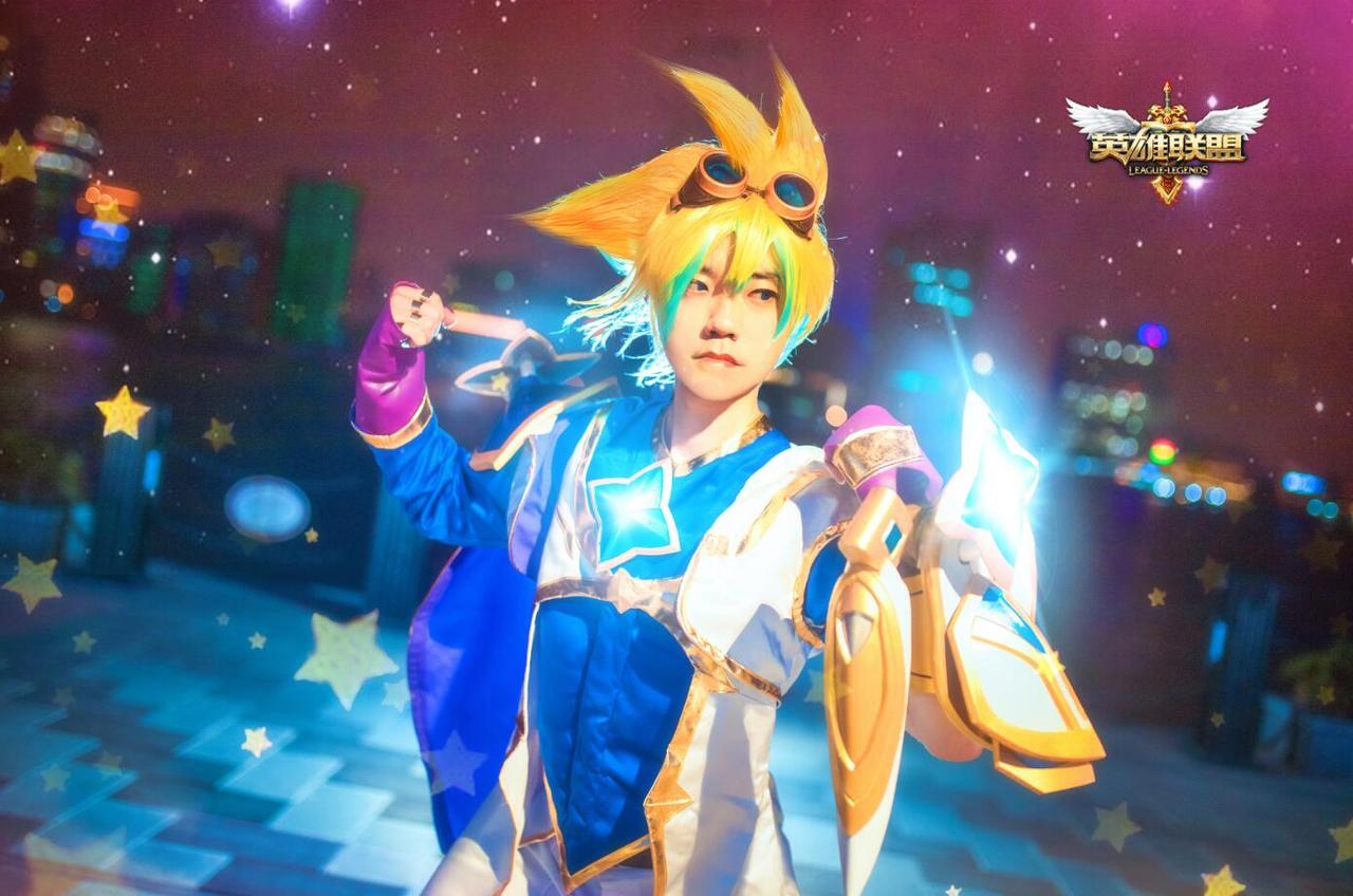英雄联盟星之守护者伊泽瑞尔cosplay