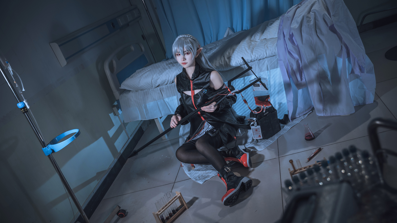 明日方舟华法琳cosplay