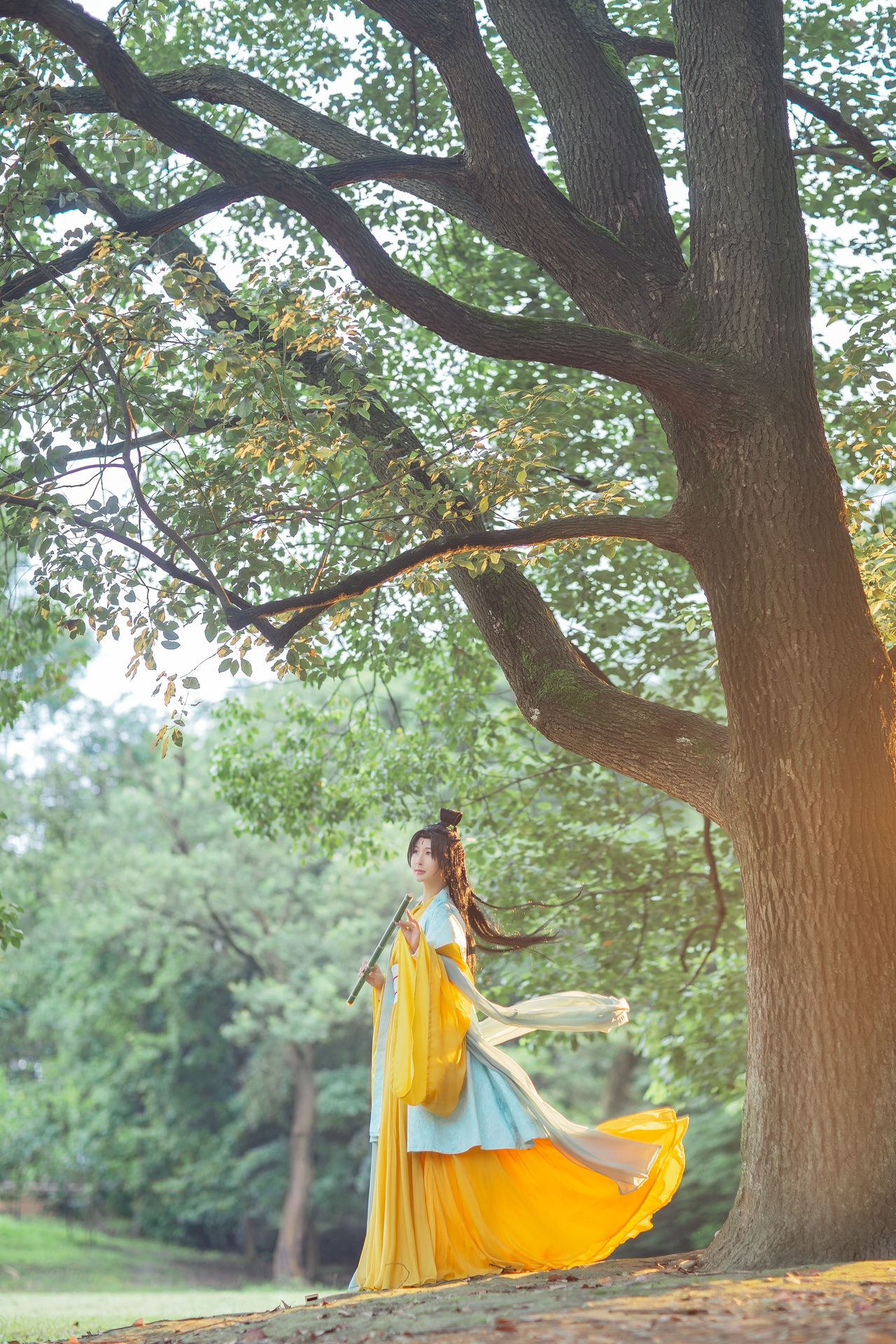 "我的意中人本就是一个盖世英雄" "笛鞘相依,无怨无悔" 东方淮竹cos